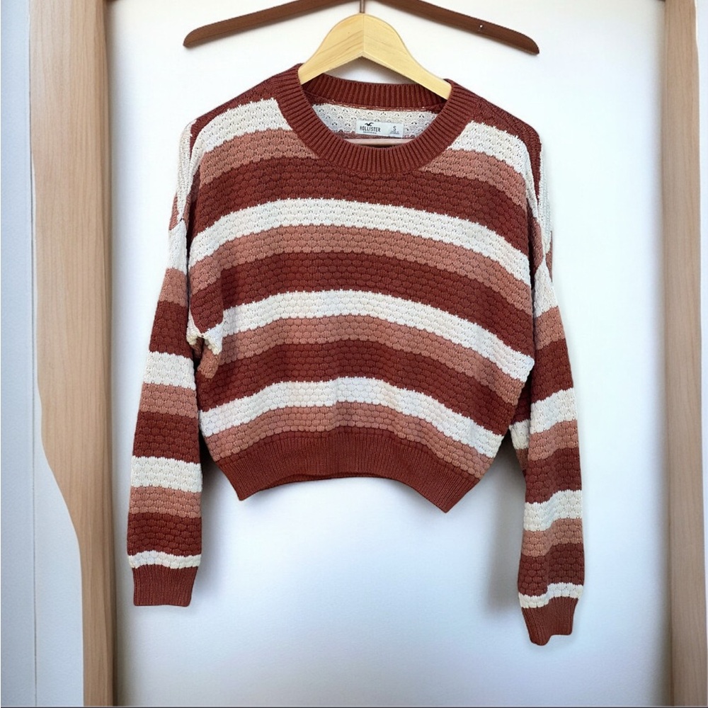 Hollister Textured Crewneck Striped Sweater - Picture 2 of 11
